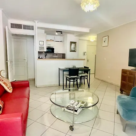 One Bedroom Flat Near Monaco Vakantiehuis *